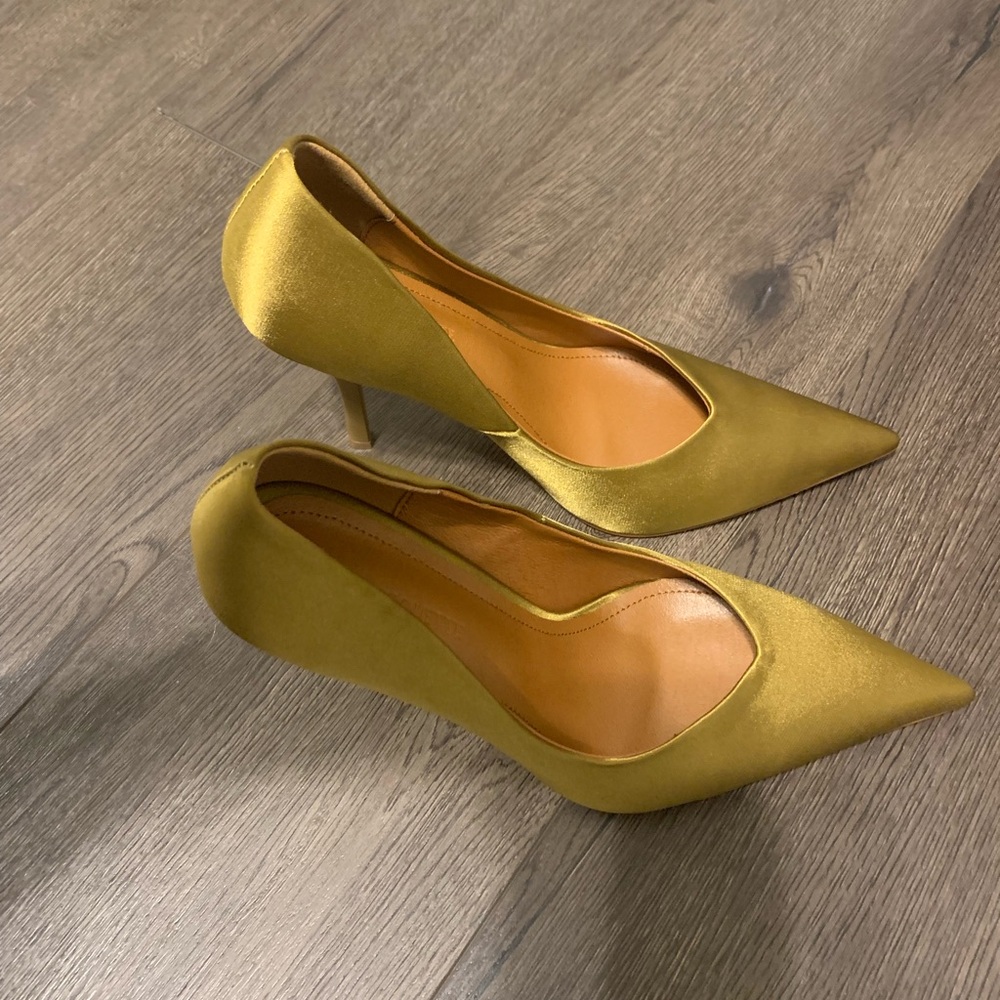 Cult of Coquette olive green Pointed toe pumps - Picture 2 of 6